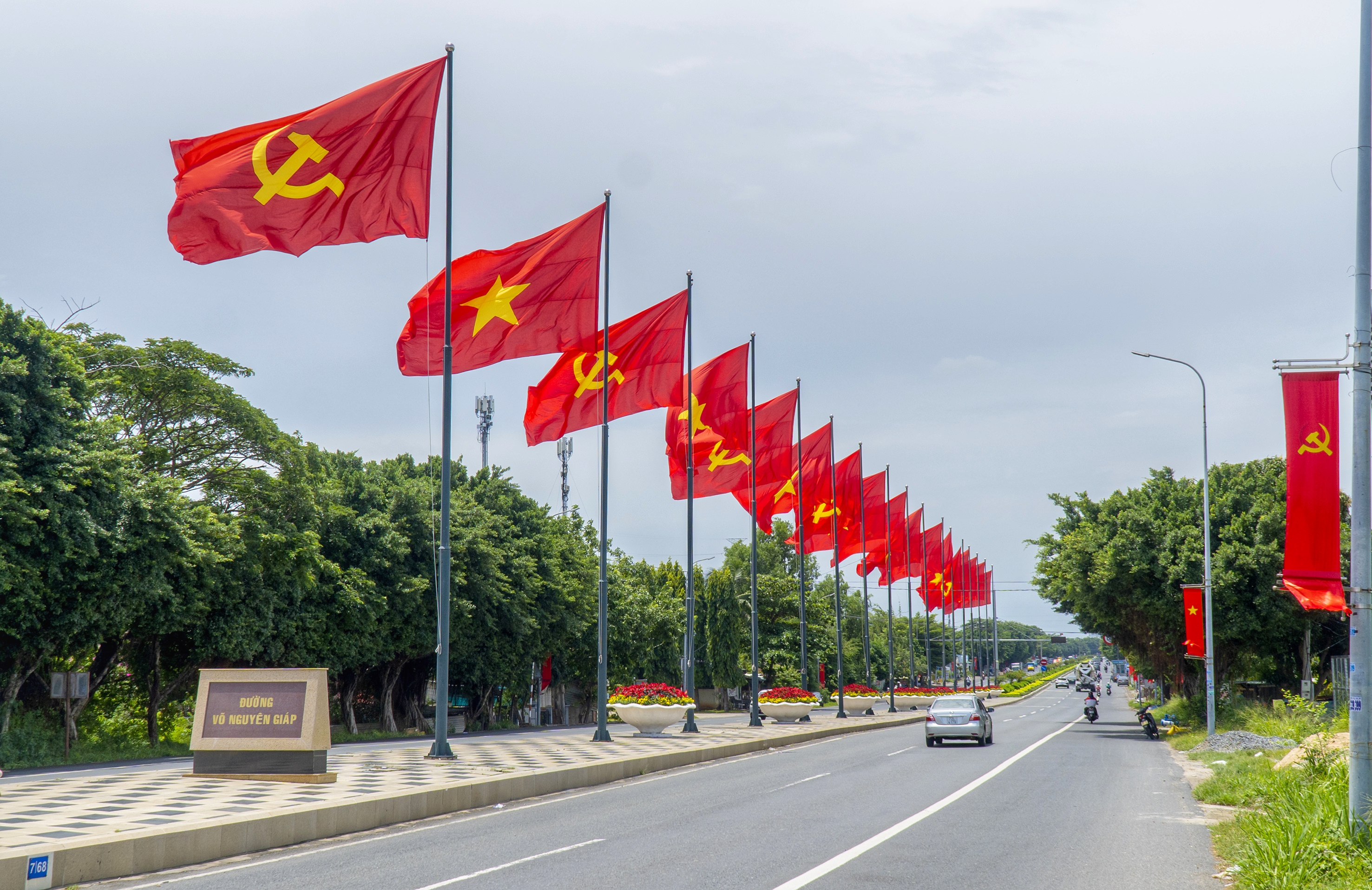 Đẩy mạnh thi đua yêu nước theo 5 phong trào
